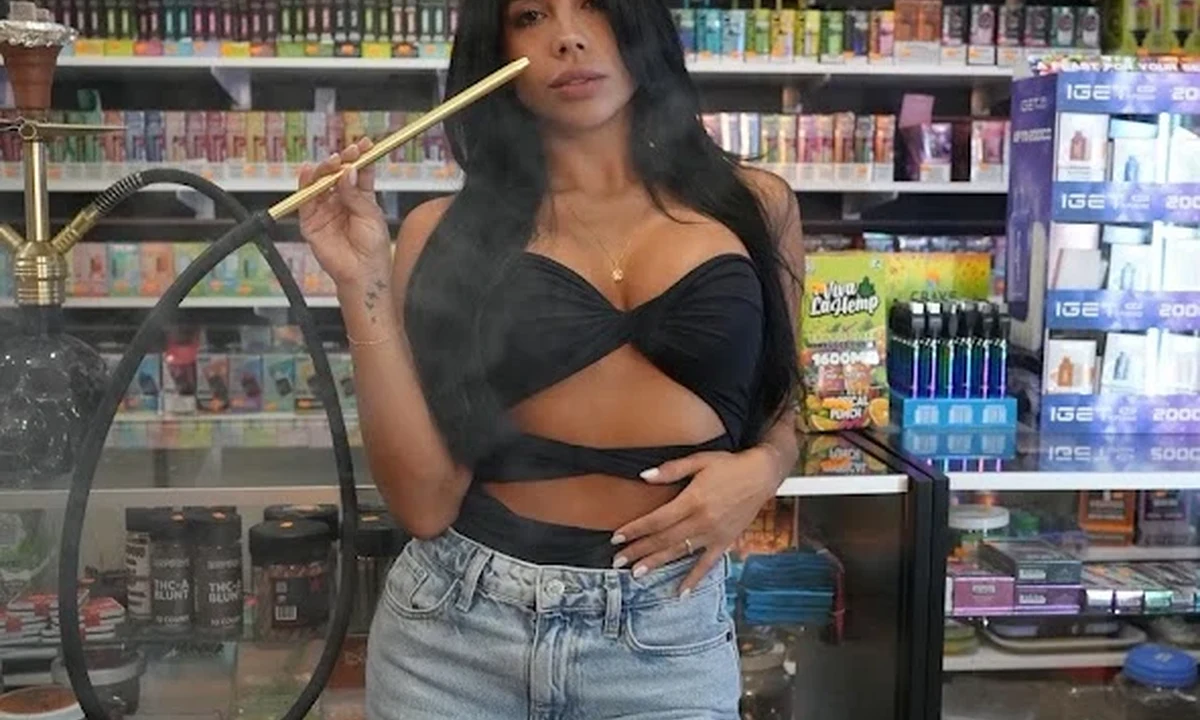 Inside Urban 22 Market and Smoke in Edgewater Miami